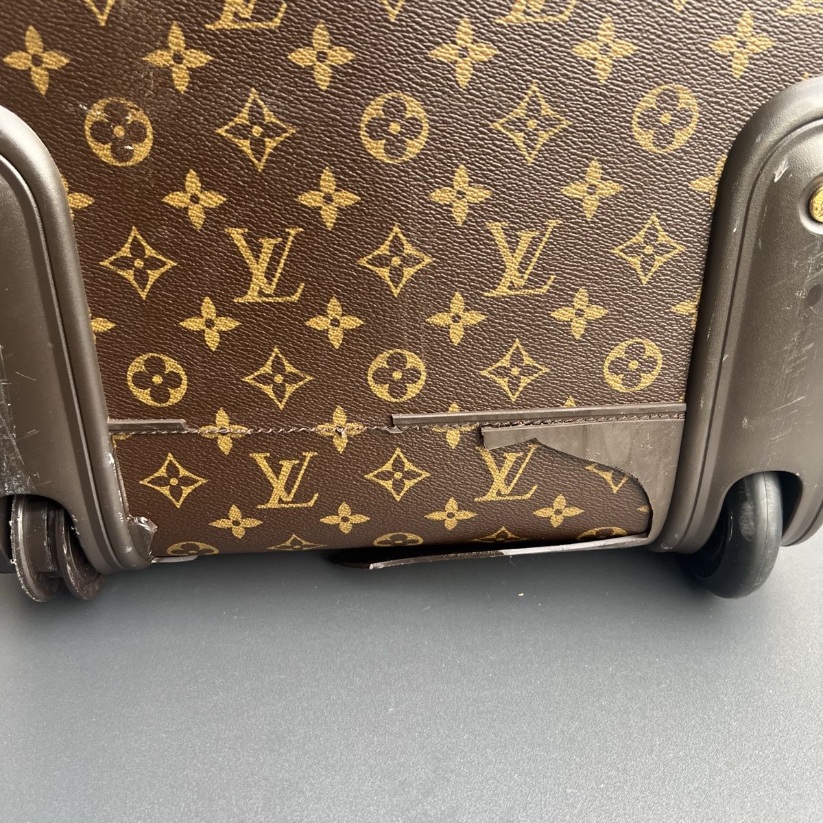 Louis Vuitton Borse: Wunderschöner Taschen Koffer von Louis Vuitton  – Usato da Wil SG venduto da Cristiano02062017 4