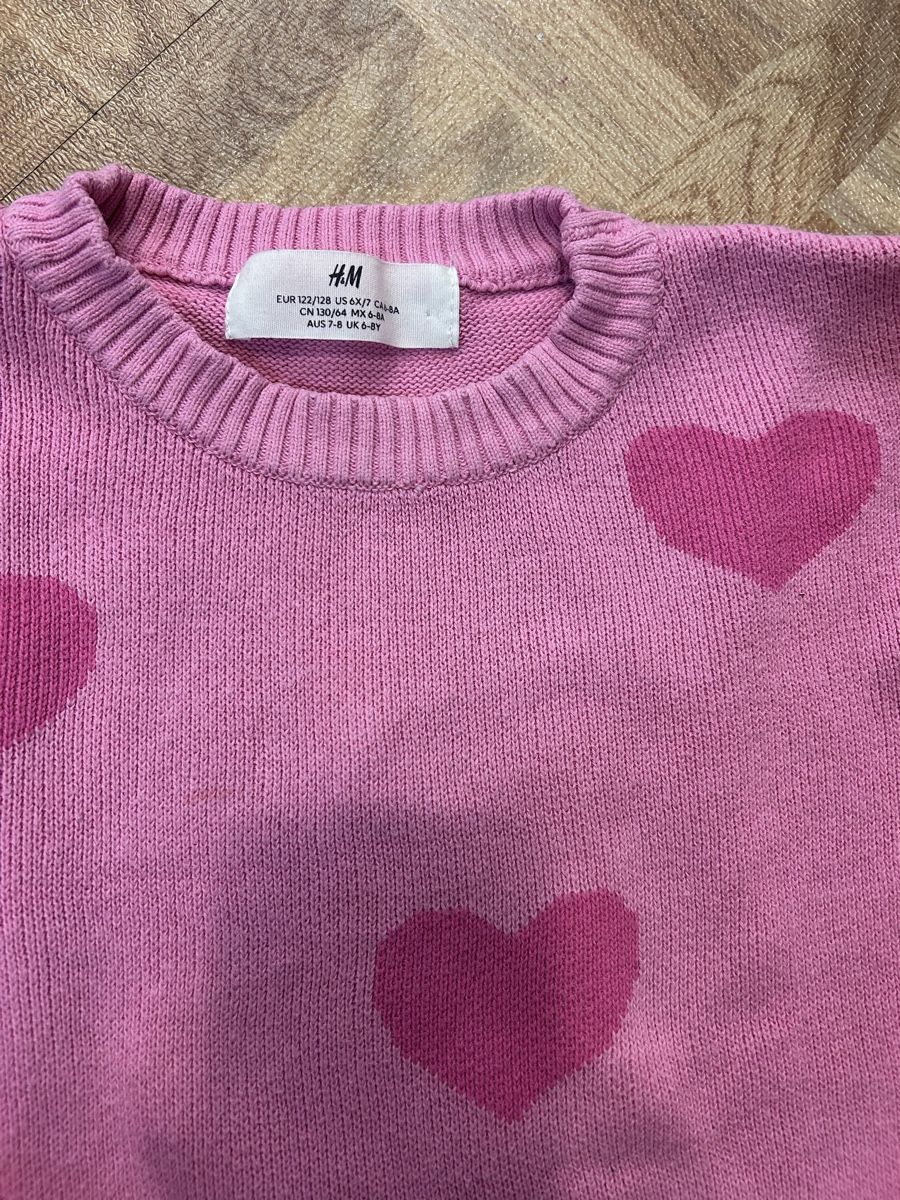 H&M Maglioni & Felpe: Pullover H&M Herzmuster Grösse 122/128 – Usato da Jona venduto da Tidy76 1
