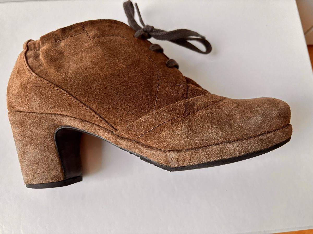 Scarpe da donna: Halbschuhe Wildleder – Usato da Zürich venduto da ConnieS01