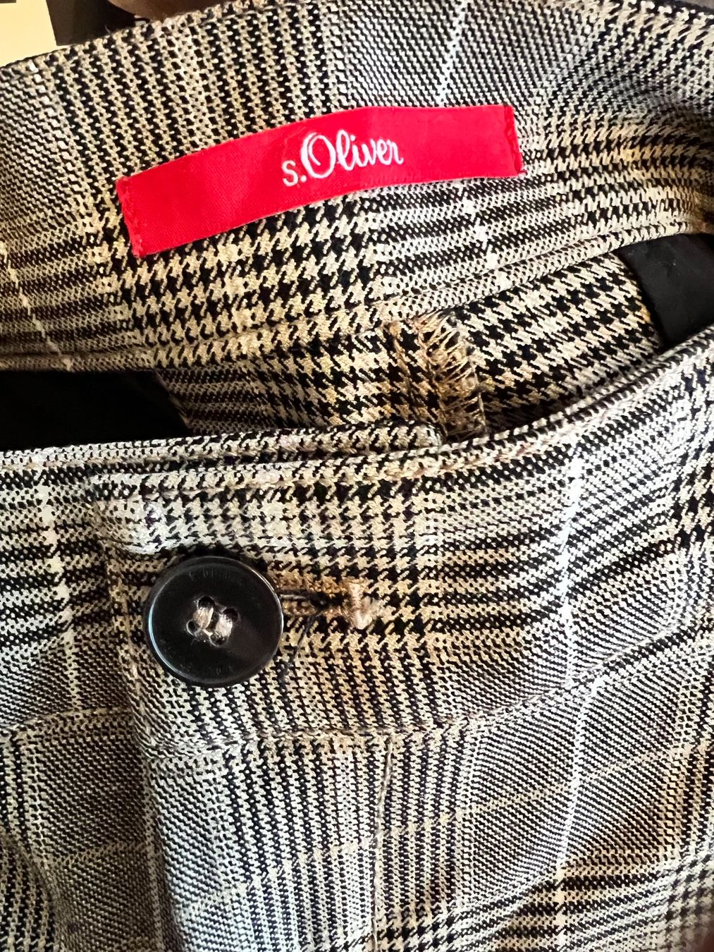 H&M Hosen: S. Oliver Karo Hose / Grösse 36/38 – Gebraucht aus Effretikon von YaMn 4