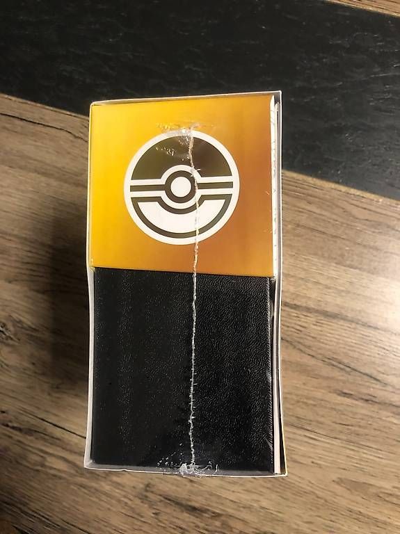 Carte collezionabili: Pokémon 30 Jahre Trainer Box – Nuovo e nell'imballaggio originale da Menziken venduto da Valentino79 2