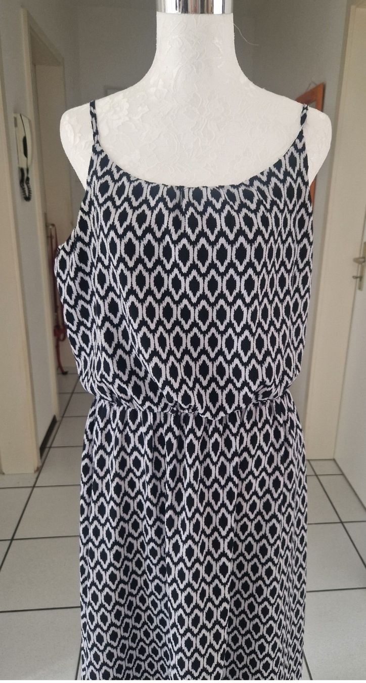 Robes: ROBE LONGUE – D'occasion à Camorino par JPHANDMADE1 1
