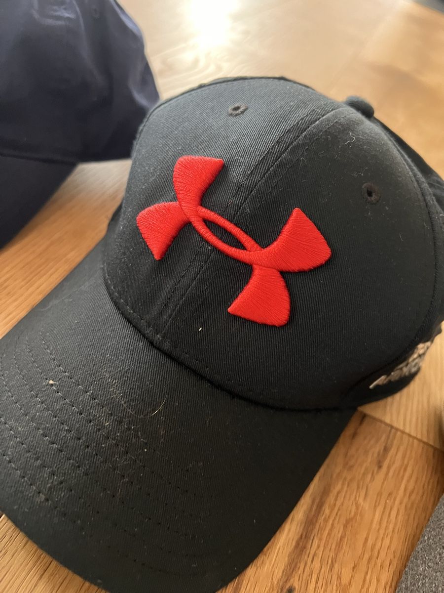 Altro in  Abbigliamento & Accessori: Under Armour Cap, verschiedene Modelle, Top, 3 Stück – Usato da Erlinsbach SO venduto da tinu883 3