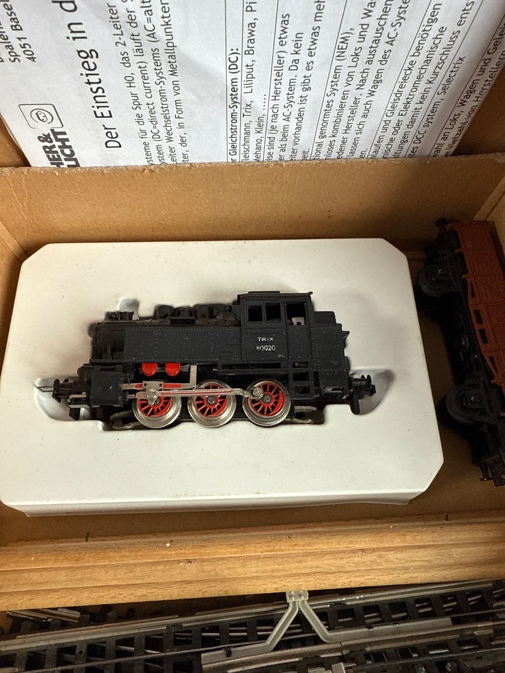 Modelleisenbahnen: H0 Konvolut: Gleise, Lok & Wagen – Gebraucht aus Allschwil von meeresperle 1