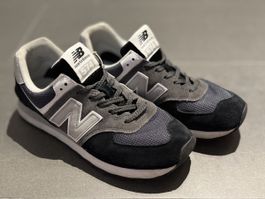 New Balance 574 Schwarz und Grau Gr.40/41