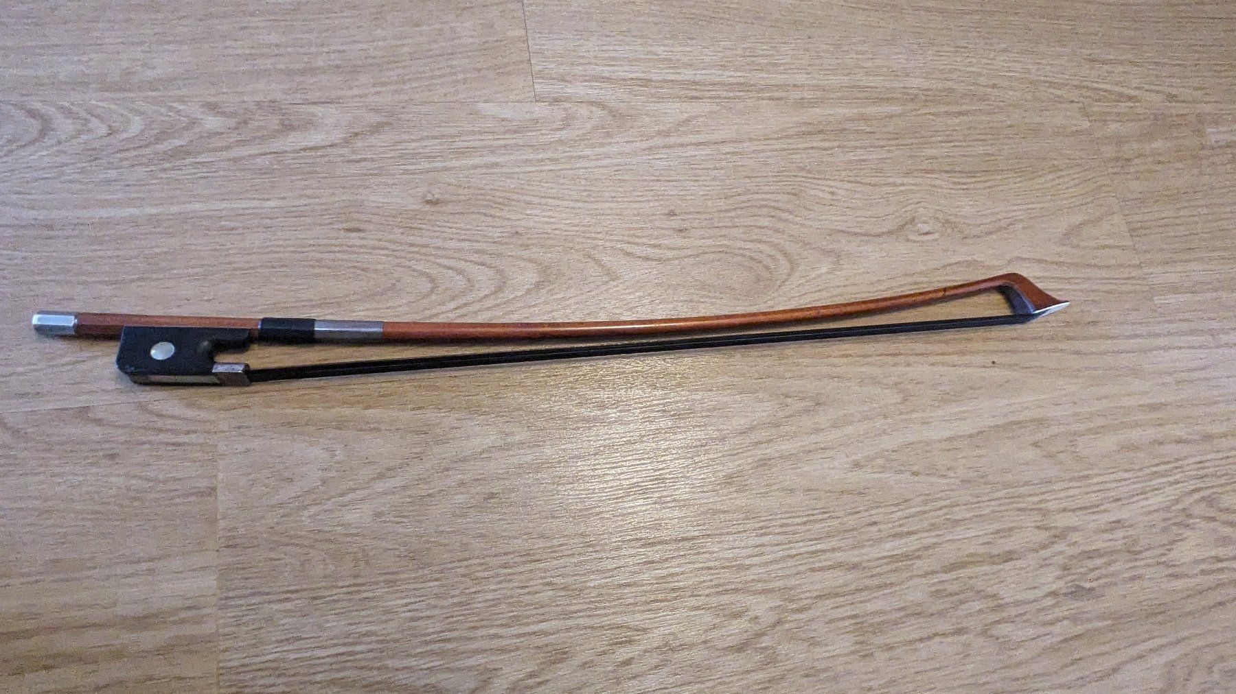 Strumenti musicali: Kontrabassbogen – Usato da Basel venduto da dobokBS