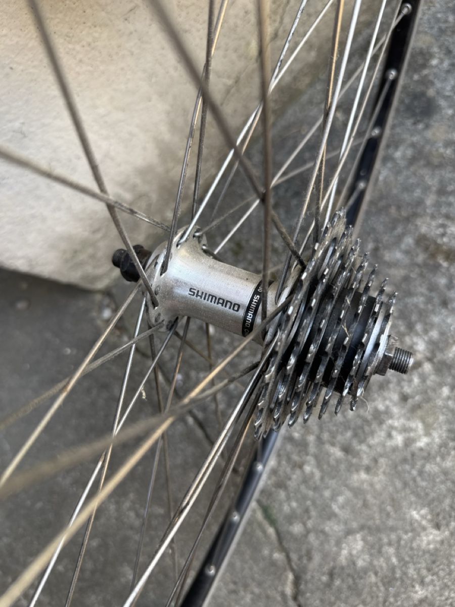 Shimano Pezzi di ricambio: Shimano Hinterrad – Usato da Bern venduto da cumi314 1
