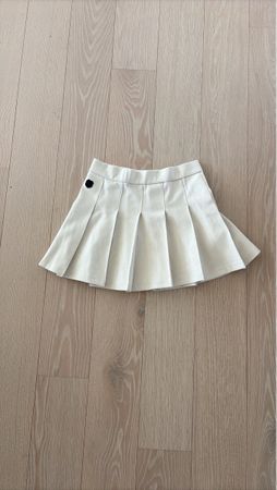 White Pleated Mini Skirt - Perfect for Summer Days!