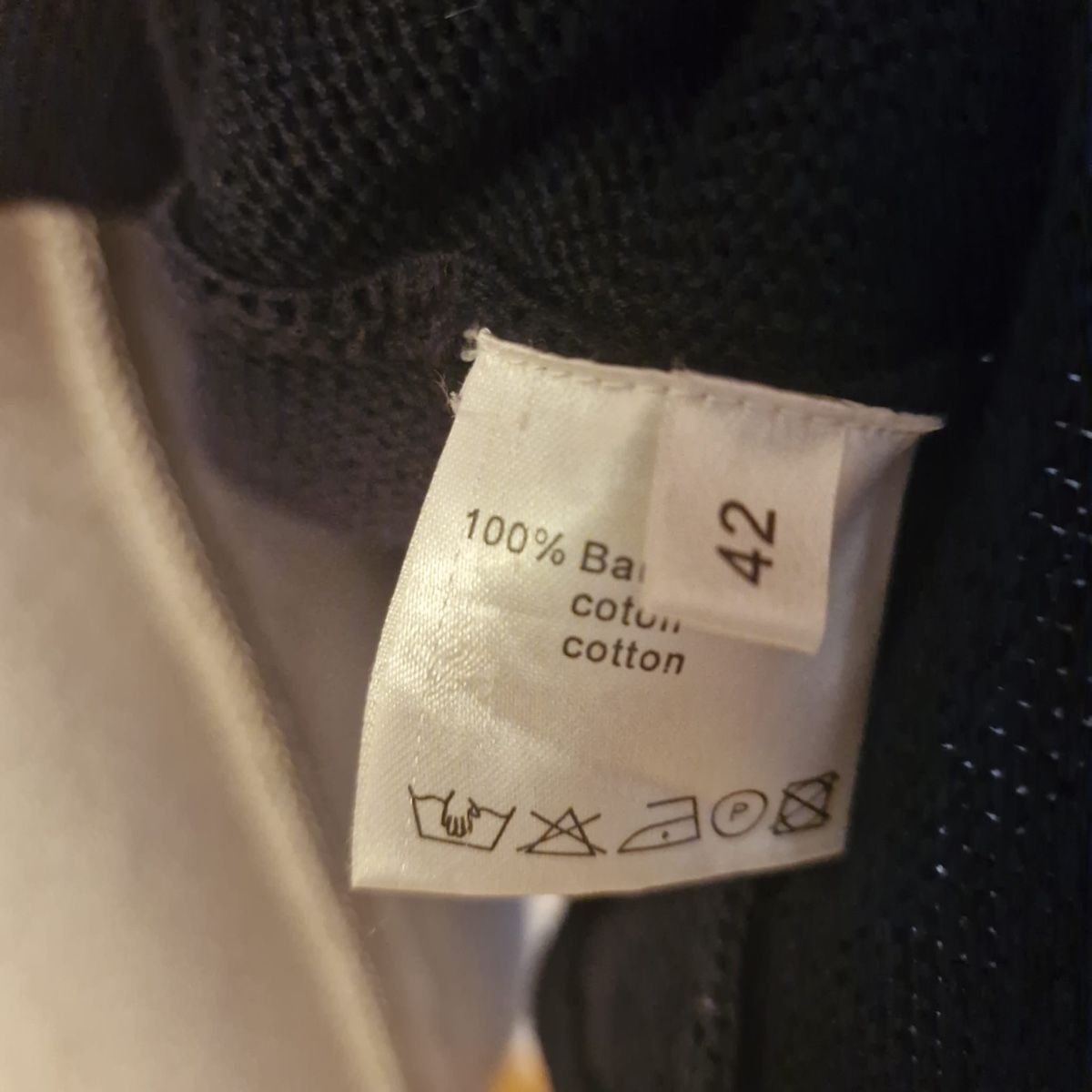 Giacche: Nove Marzzo Schwarze Strickjacke Gr.36 – Usato da St. Gallen venduto da mania03 2