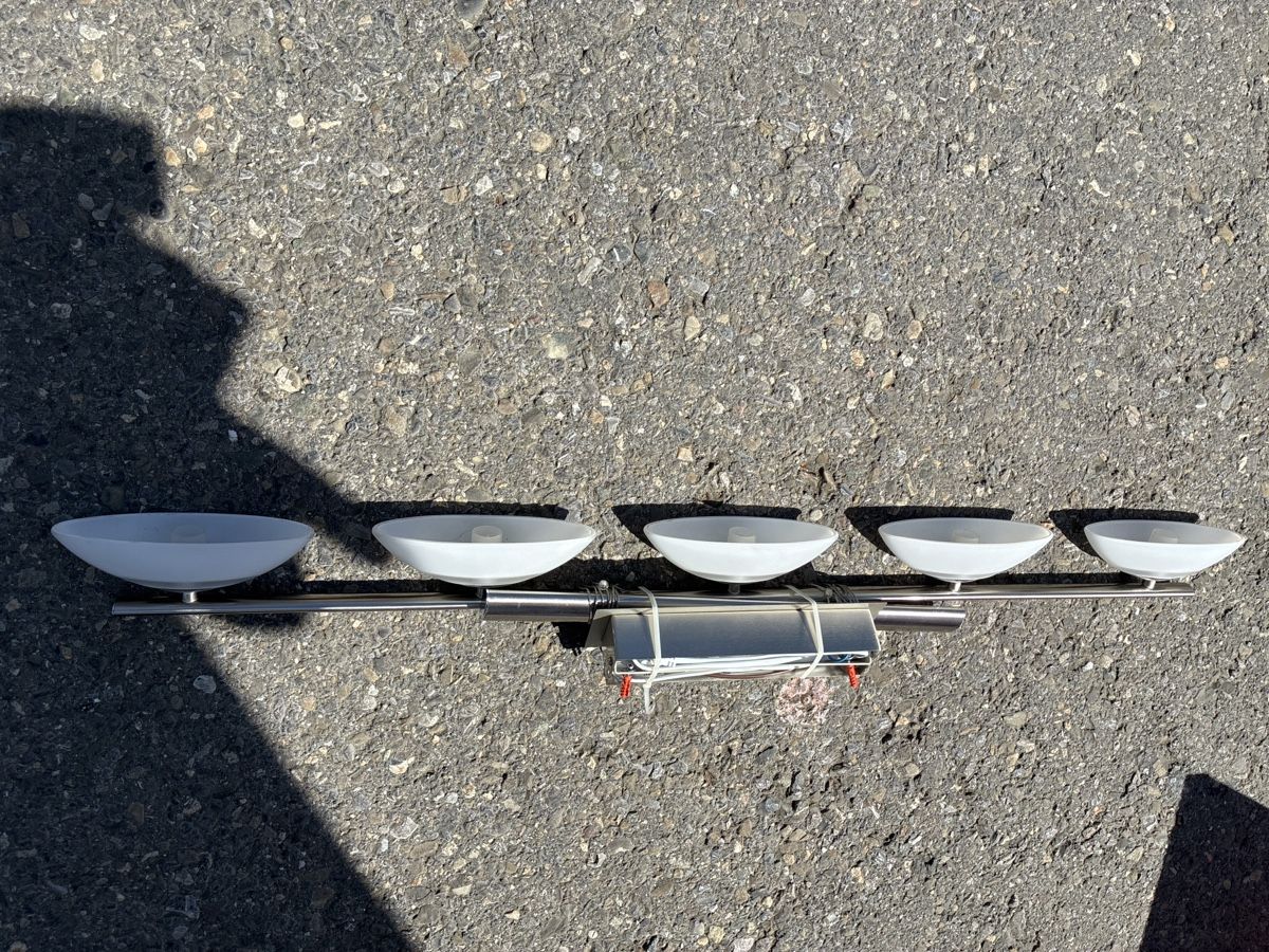 Lampadari & plafoniere: Lampe / Lichtleiste mit 5 Leuchten, – Usato da Seengen venduto da FDN8510