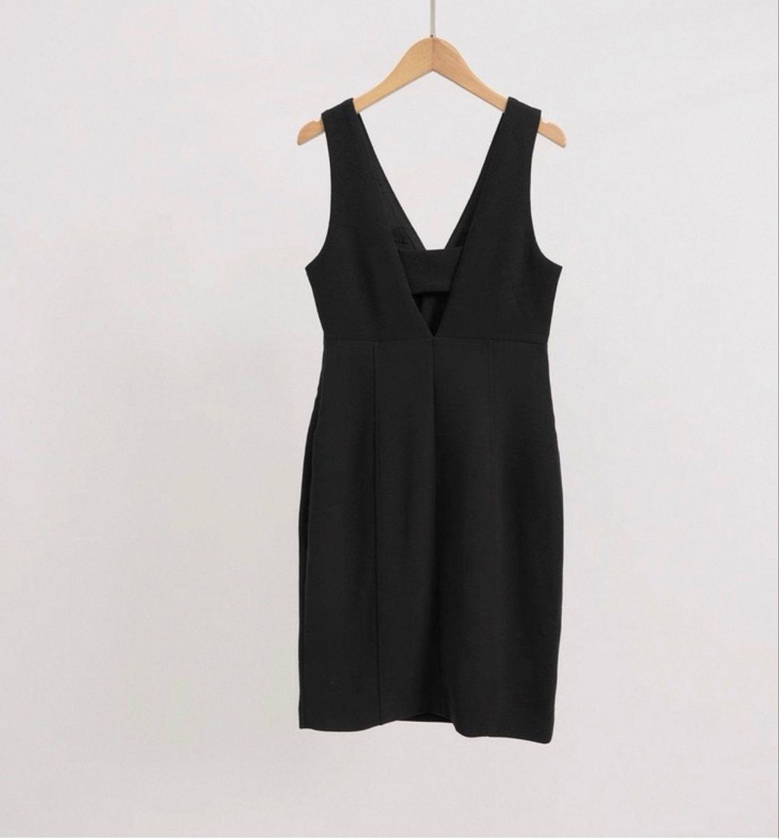 Kleider: klassisches schwarzes Kleid – Neu und originalverpackt aus Veyras von ValClasse 1