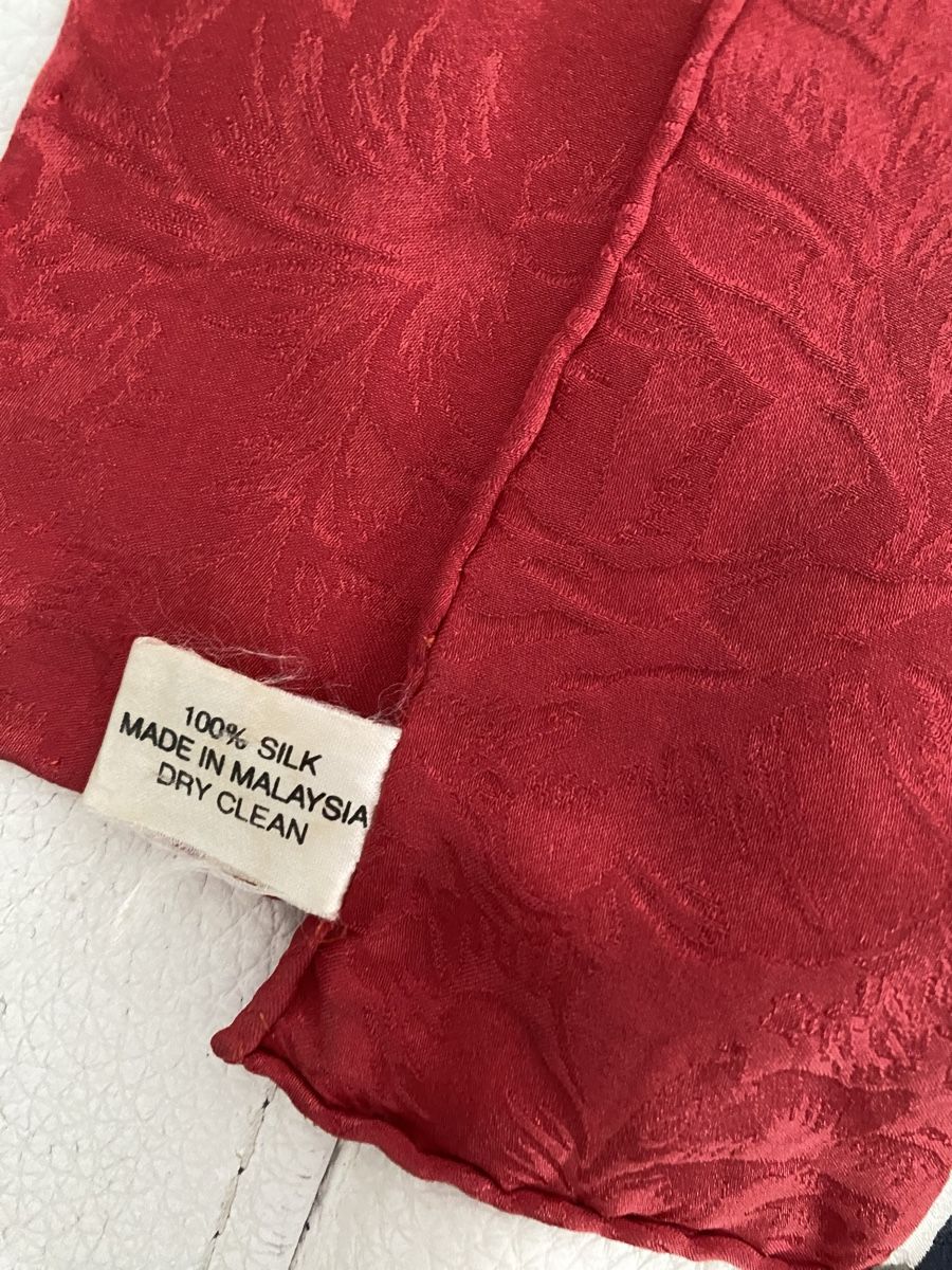 Foulard & Sciarpe: Seiden Schal 🌸 – Usato da Opfikon venduto da Luis144 4