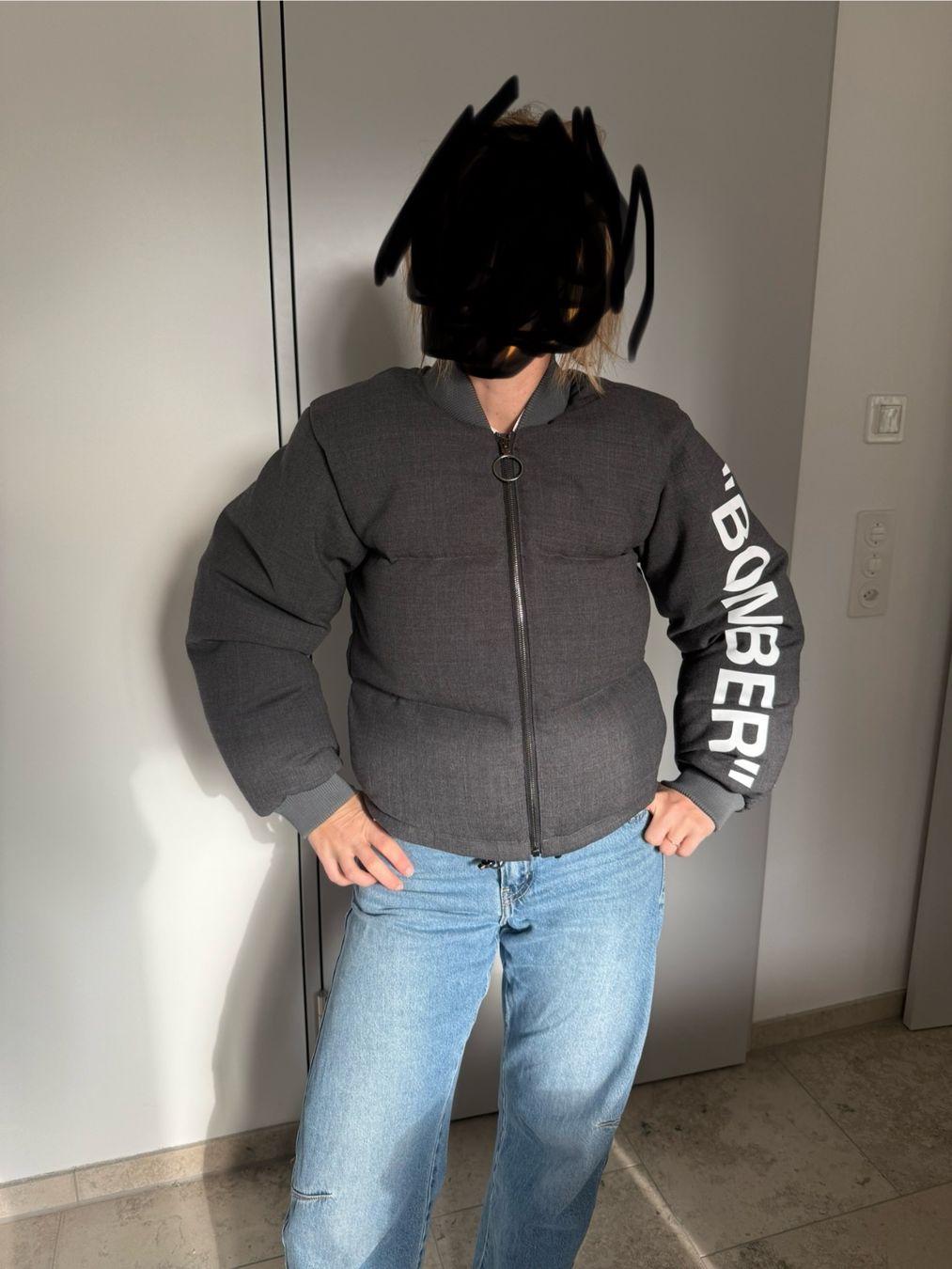 Off-White Vestes: Off-White Oversized Bomber Jacke – D'occasion à Zürich par nik_2qyr 2