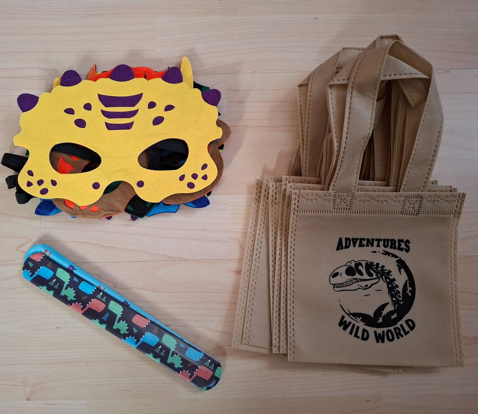 Tutte le decorazioni: Party Mitbringsel Dino – Nuovo (secondo la descrizione) da Oberurnen venduto da rotty80