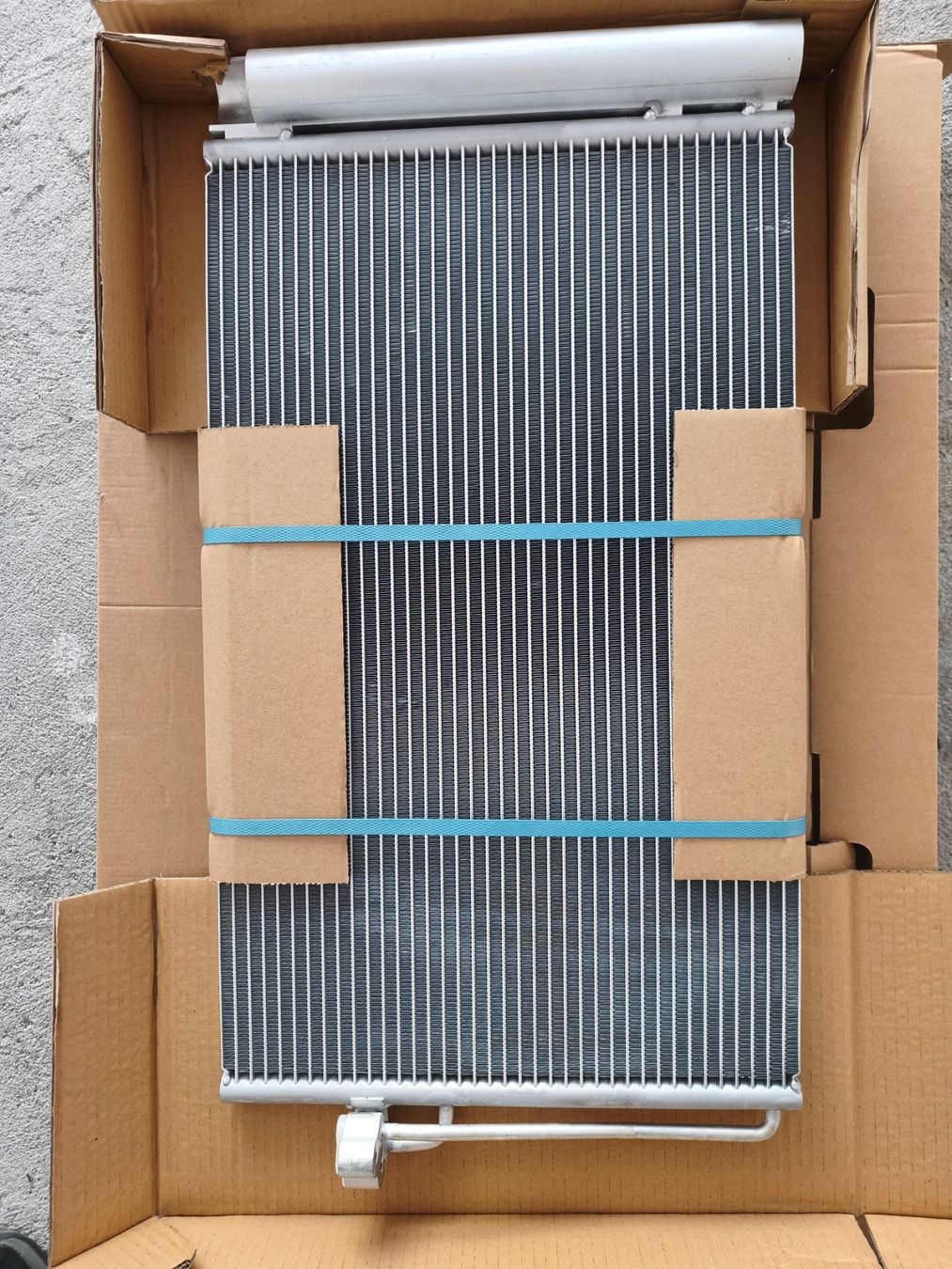 BMW Alle Autoersatzteile: Condenseur de climatisation BMW E60/61 – Neu und originalverpackt aus SAILLON von alessdomine113 1