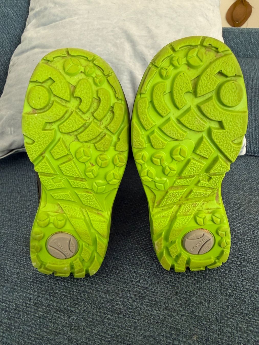 Lowa Schuhe für Jungen: Winterstiefel Milo GTX von LOWA Grösse 28 – Gebraucht aus Uzwil von justitia8 3