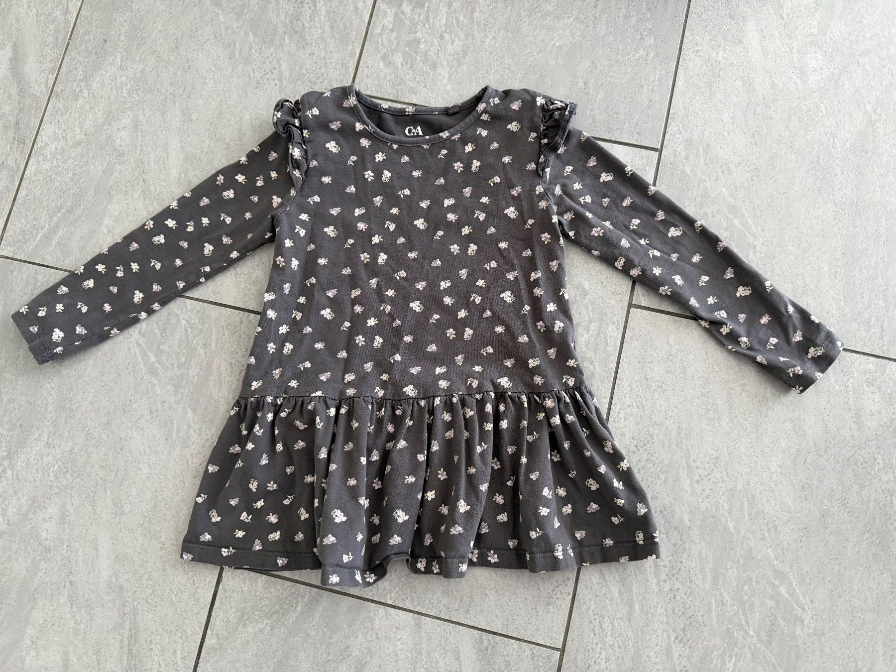 C&A Vestiti & Gonne: Kleid - Grösse 122 - C&A – Usato da Bülach venduto da Loredana13