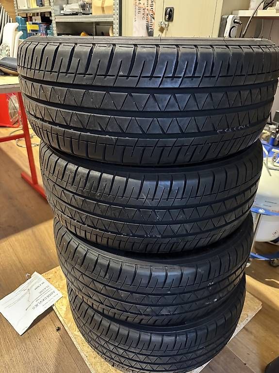 Pneumatici & Ruote complete: Sommerpneu 225/55R 17C  – Usato da Hochdorf venduto da adamski2 4