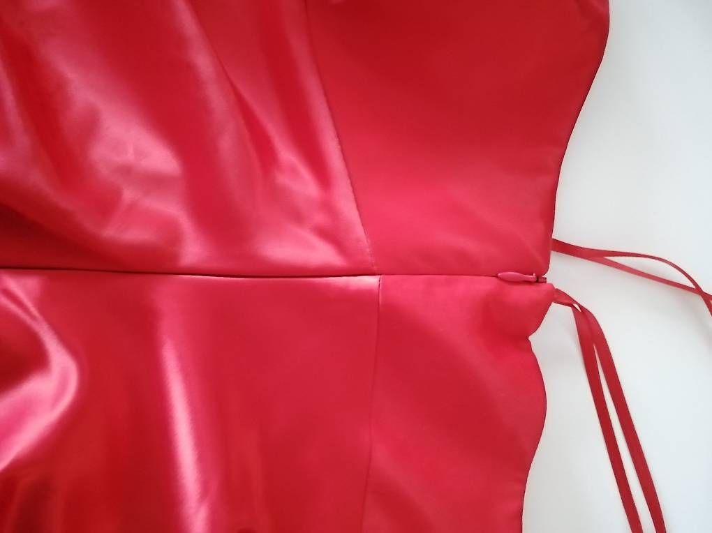 Vestiti: Abendkleid rot glänzend – Usato da Schaffhausen venduto da Sommerwind67 2