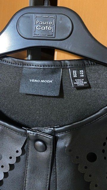 Vero Moda Camicette: Veste chemise neuve – Nuovo (secondo la descrizione) da Crans VD venduto da vra_262m 1