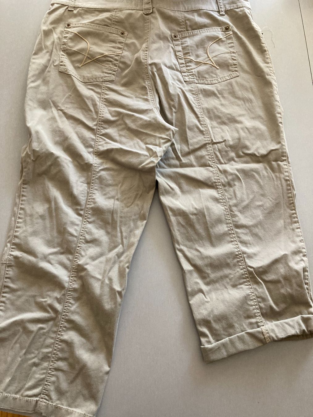 Pantaloni: Damen Sommer Hose, beige – Usato da Obfelden venduto da miau68 4