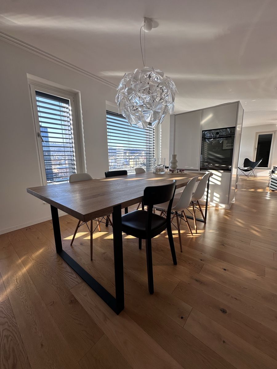 Tavoli: Janua Designtisch Eiche/Metall, Top Zustand – Usato da Zürich venduto da lid_lqc8