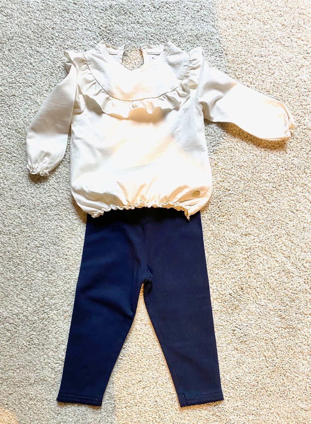 Lotti & Set di vestiti: Mädchen Set,  Shirt + Leggings Gr. 80 – Usato da Uster venduto da ros_pym8