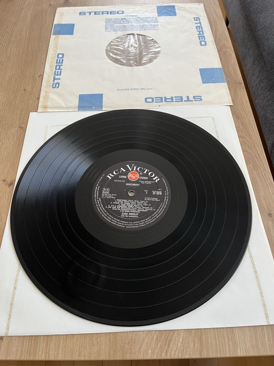 Dischi in vinile: Elvis Presley - Roustabout -  Schallplatte – Usato da Münchenstein venduto da mbc_sbc8 2