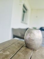 Ovalform Vase, silbrige Oberfläche