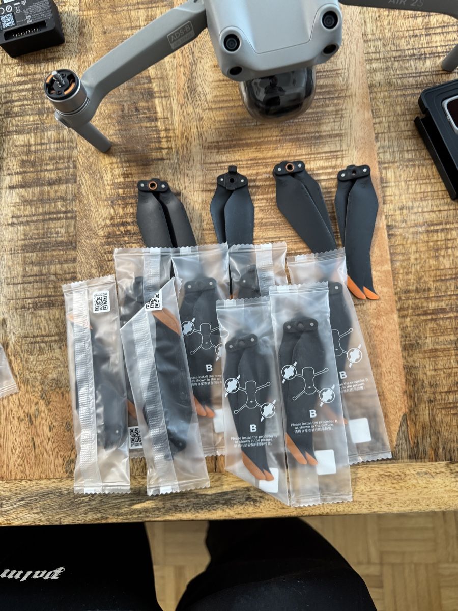 DJI Modellismo RC: DJI Air 2S Drohne Fly More Combo – Usato da Opfikon venduto da jas_k9kd 5