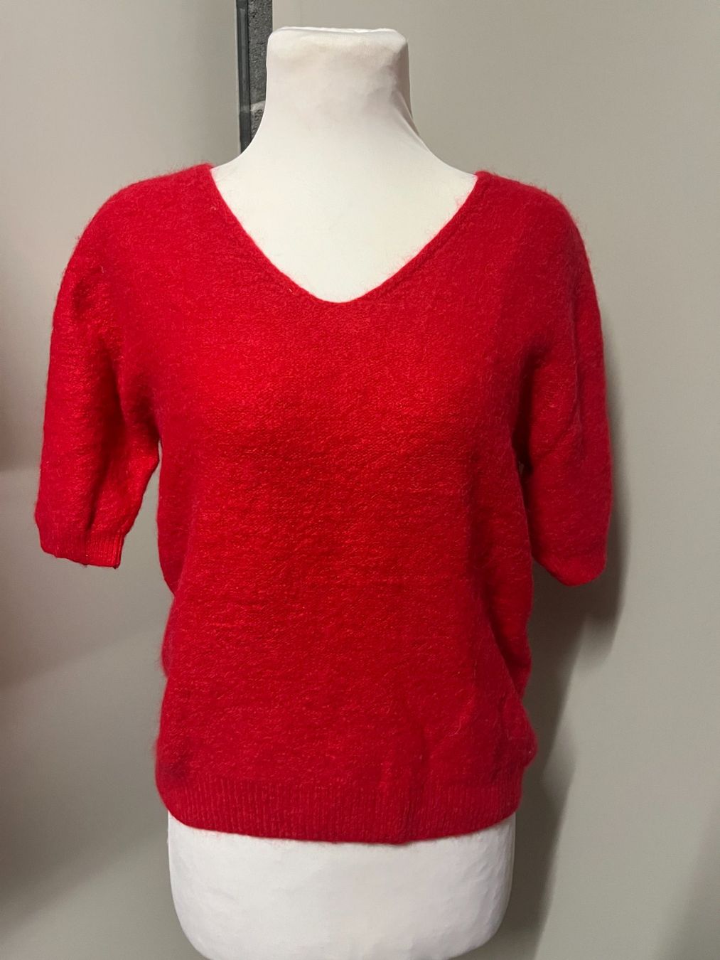 Pulls & Sweat-shirts: Pullover, Grösse S/M, Neu! – Neuf avec emballage d'origine à Interlaken par Jasmin_Flower