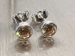Schöne Ohrstecker Silber 925 4 mm gr. champagner Zirkonia