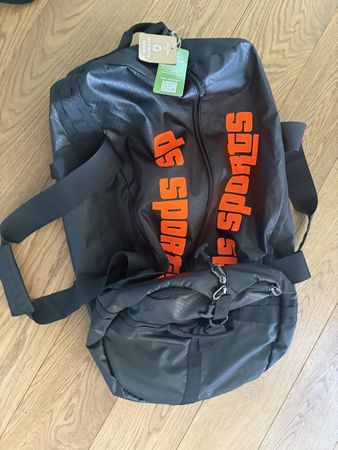 Sporttasche schwarz , neu mit Etikett