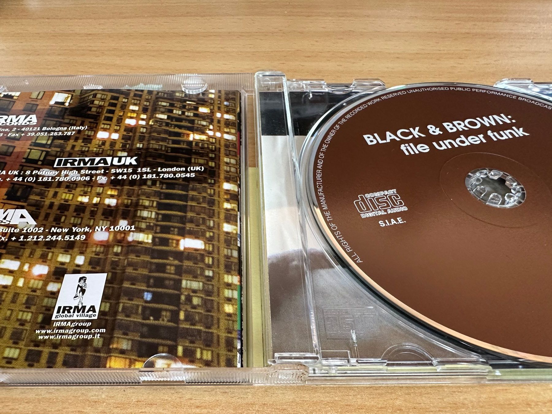 CD: Black & Brown – File Under Funk – Usato da Rikon im Tösstal venduto da Alpenmutz 2