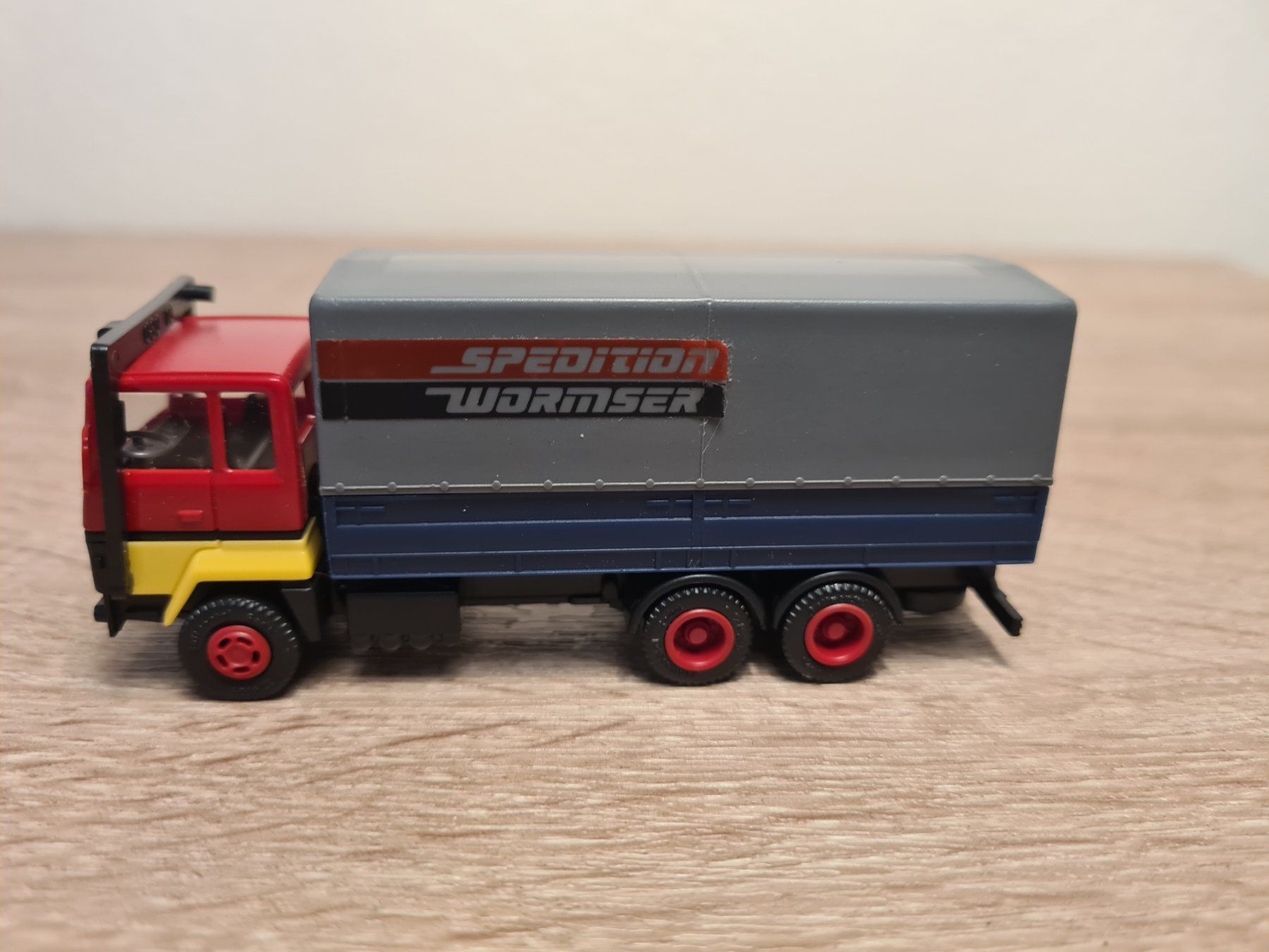 Herpa Modellautos: Herpa LKW Spedition Wormser H0 – Gebraucht aus St-Aubin-Sauges von