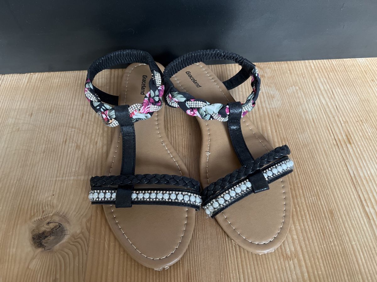 Graceland Scarpe da donna: Superschöne Sandale, 40 – Usato da Môtier (Vully) venduto da Iljos
