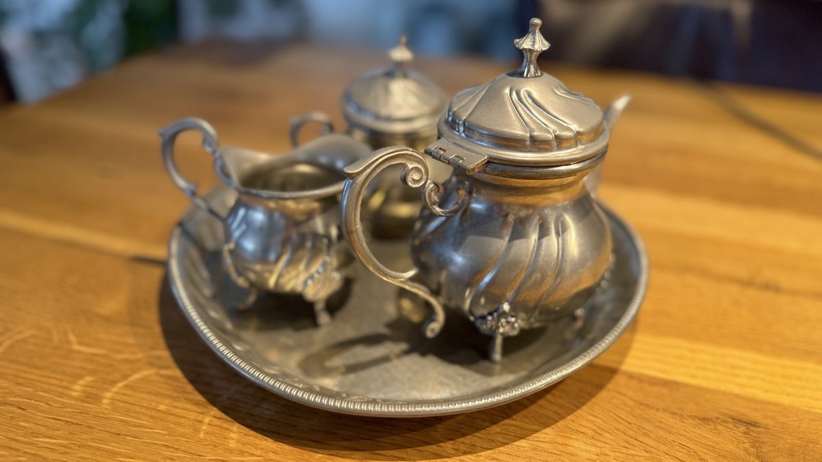 Set di piatti: Antikes Zinn-Kaffeeservice, 4-teilig – Usato da Thayngen venduto da ggg71 3