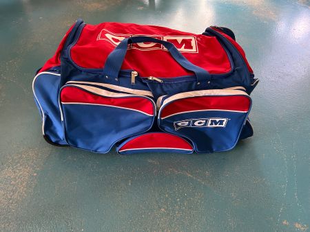 CCM Sporttasche rot blau mit Rollen guter Zustand