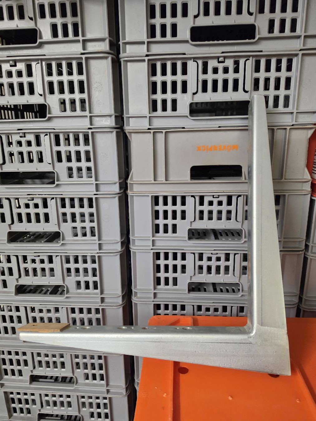 Tische: Eckbank mit Tisch – Gebraucht aus Bubikon von wal_v977 6