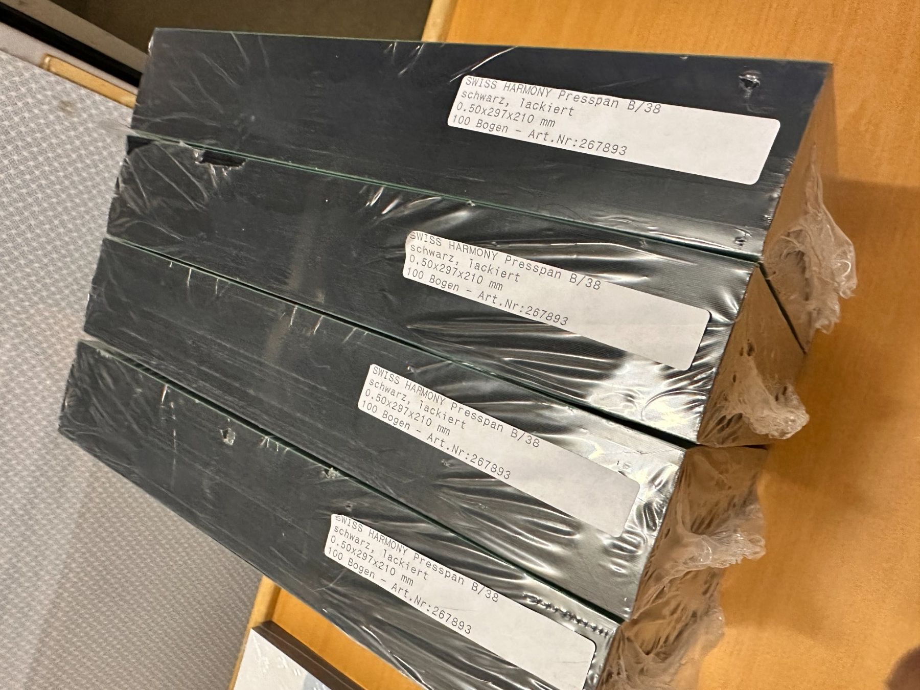 Fogli trasparenti: GBC CombBind A4 Plastikbinderücken & HiClear Deckblätter – Usato da Konolfingen venduto da mar_bp56 3