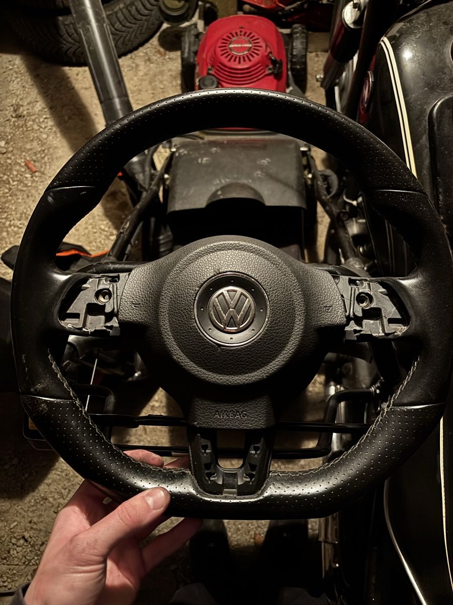 VW Alle Autoersatzteile: Golf 6 lenkrad – Gebraucht aus Gurzelen von jul_5txj