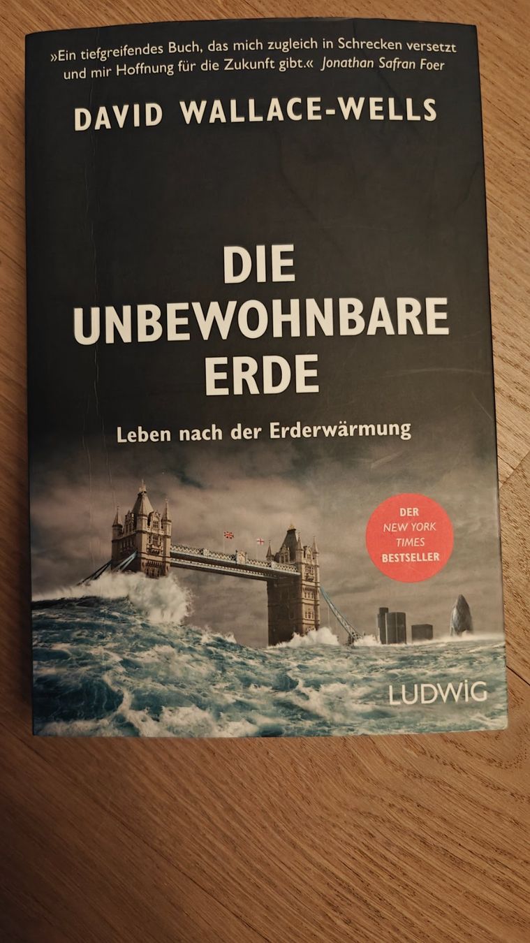Libri: Buch "Die Unbewohnbare Erde" – Usato da Zürich venduto da ElizavetaT