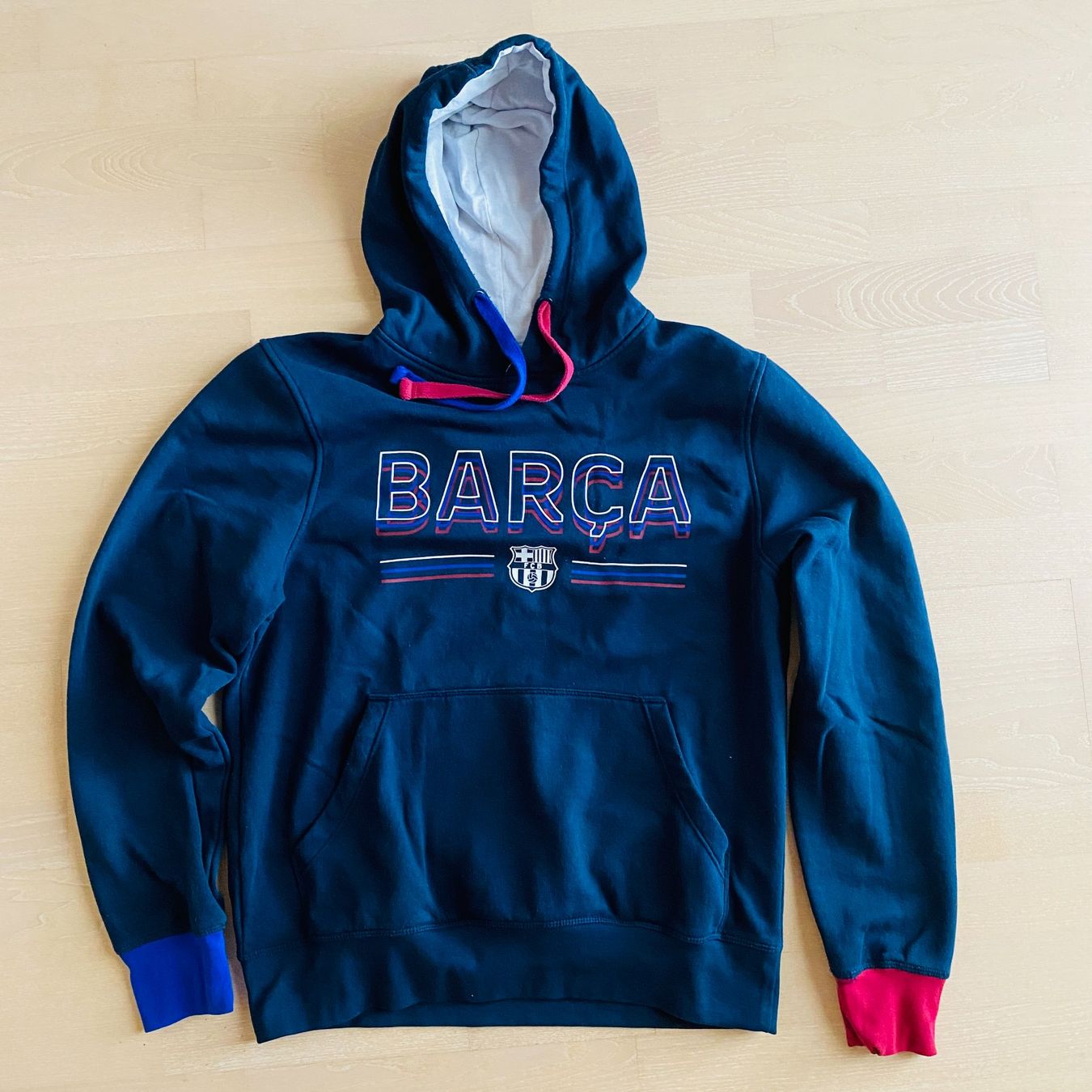 FC Barcelona Maglioni & Felpe: FC Barcelona Hoodie – Usato da Suhr venduto da fmgiger