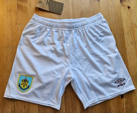 FC Burnley Hosen Shorts NEU Umbro Gr. 134 Kinder England