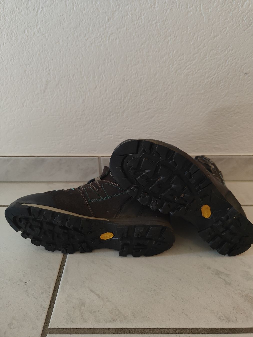 Meindl Scarpe da donna: Wanderschuhe Meindl Lady GTX  EU41 – Usato da Liestal venduto da TimBerg 3