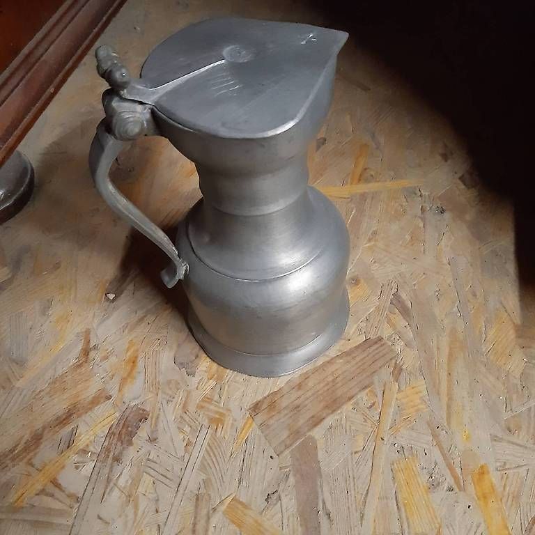 Caraffe: Zinnkanne alt – Usato da Orbe venduto da inf_g9fg