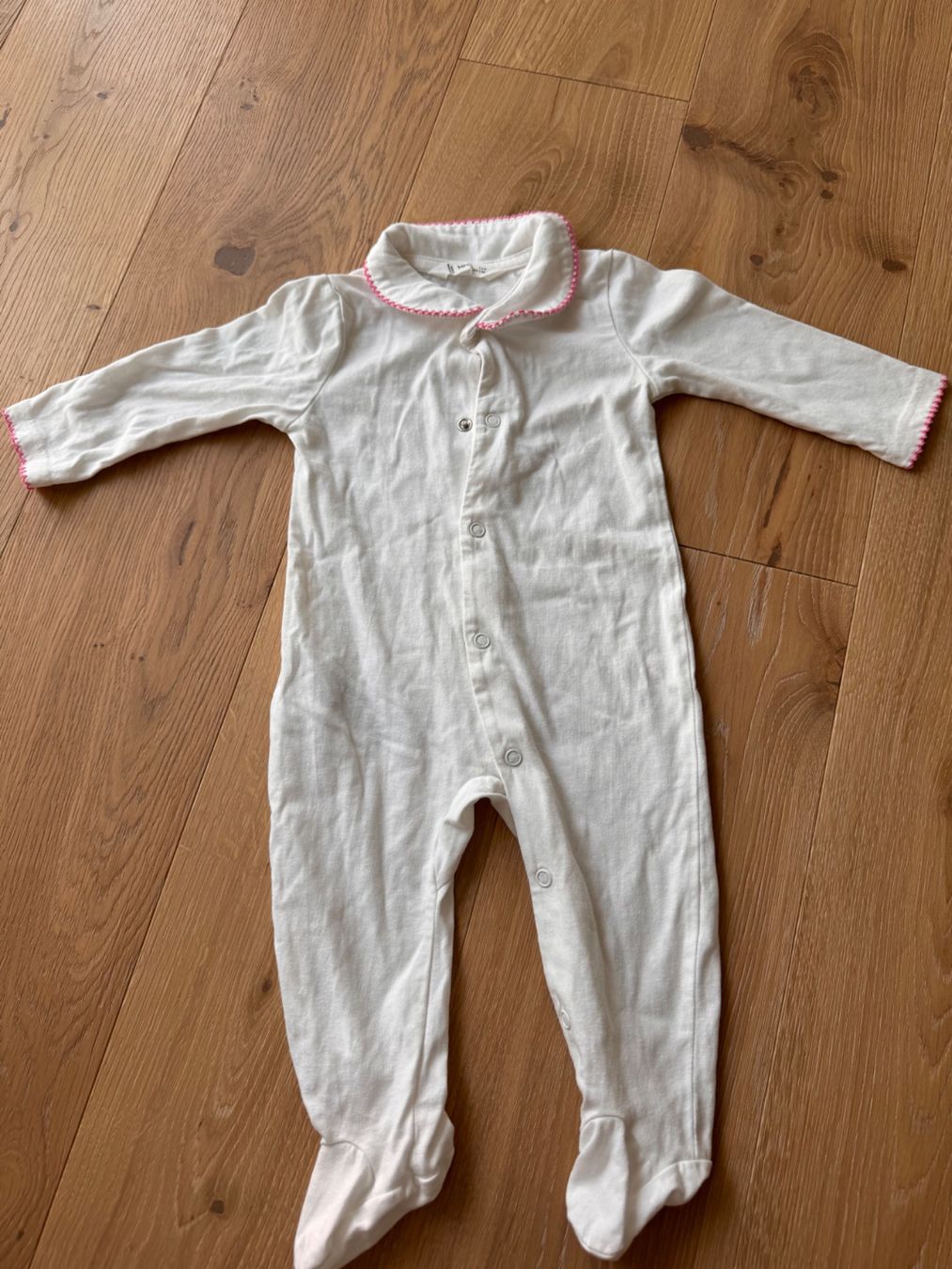 Mango Pigiama & Simili: Weisser Pyjama/Strampler, Grösse 68, Mango, mit Kragen – Usato da Zumikon venduto da ver_zbp8
