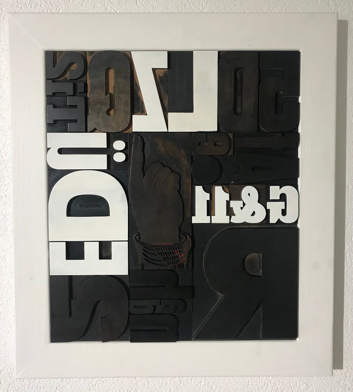 Alle Dekorationen: Druckbuchstaben Holzbuchstaben Collage – Gebraucht aus Unterkulm von esco