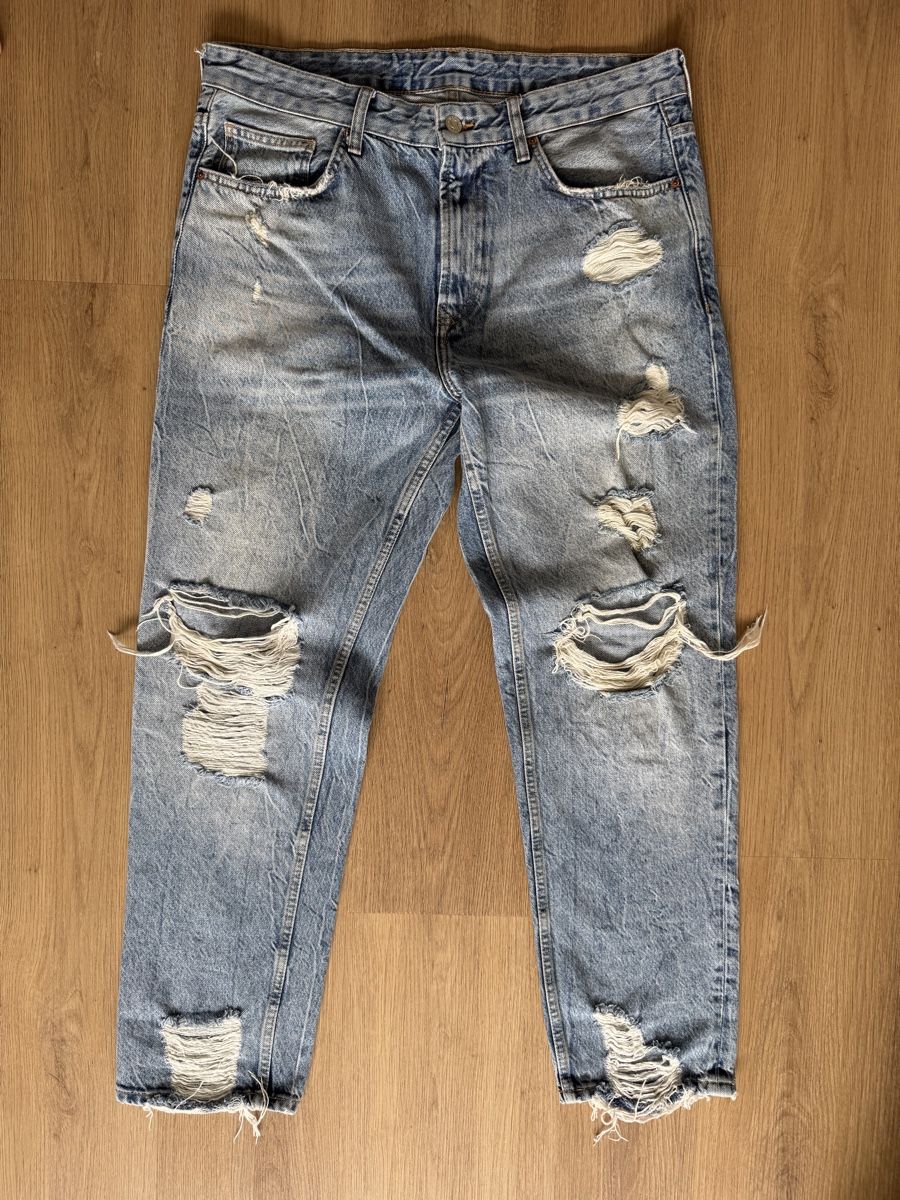 Bershka Jeans: BERSHKA Jeans – Usato da Kreuzlingen venduto da Mr.Ibi
