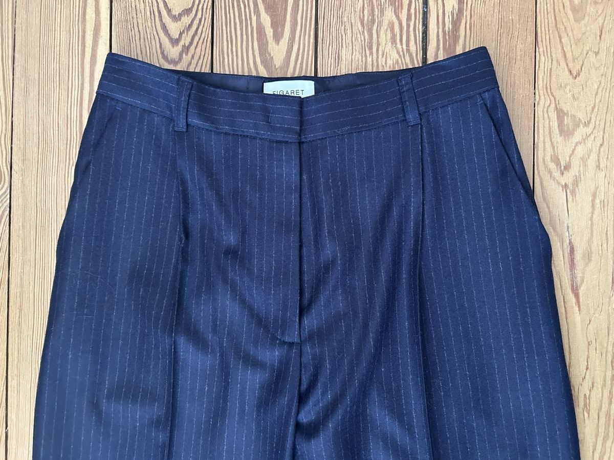 Pantaloni: Pantalon tailleur Figaret 38 neuf – Nuovo (secondo la descrizione) da Genève venduto da Sarahchge 1